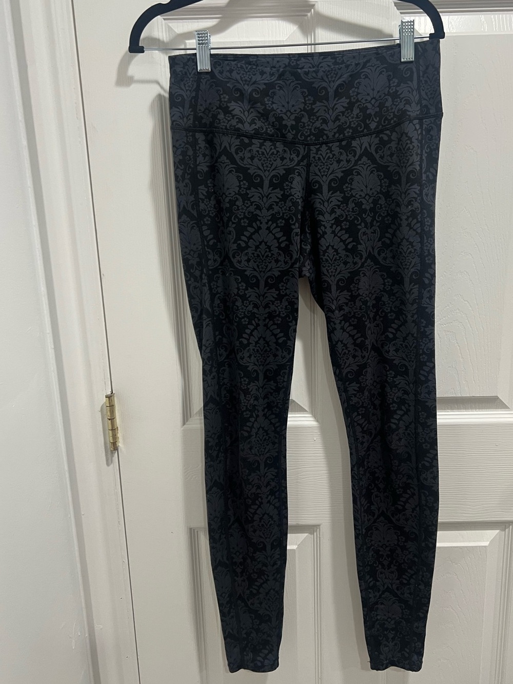 Athleta Black and Charcoal Damask Leggings